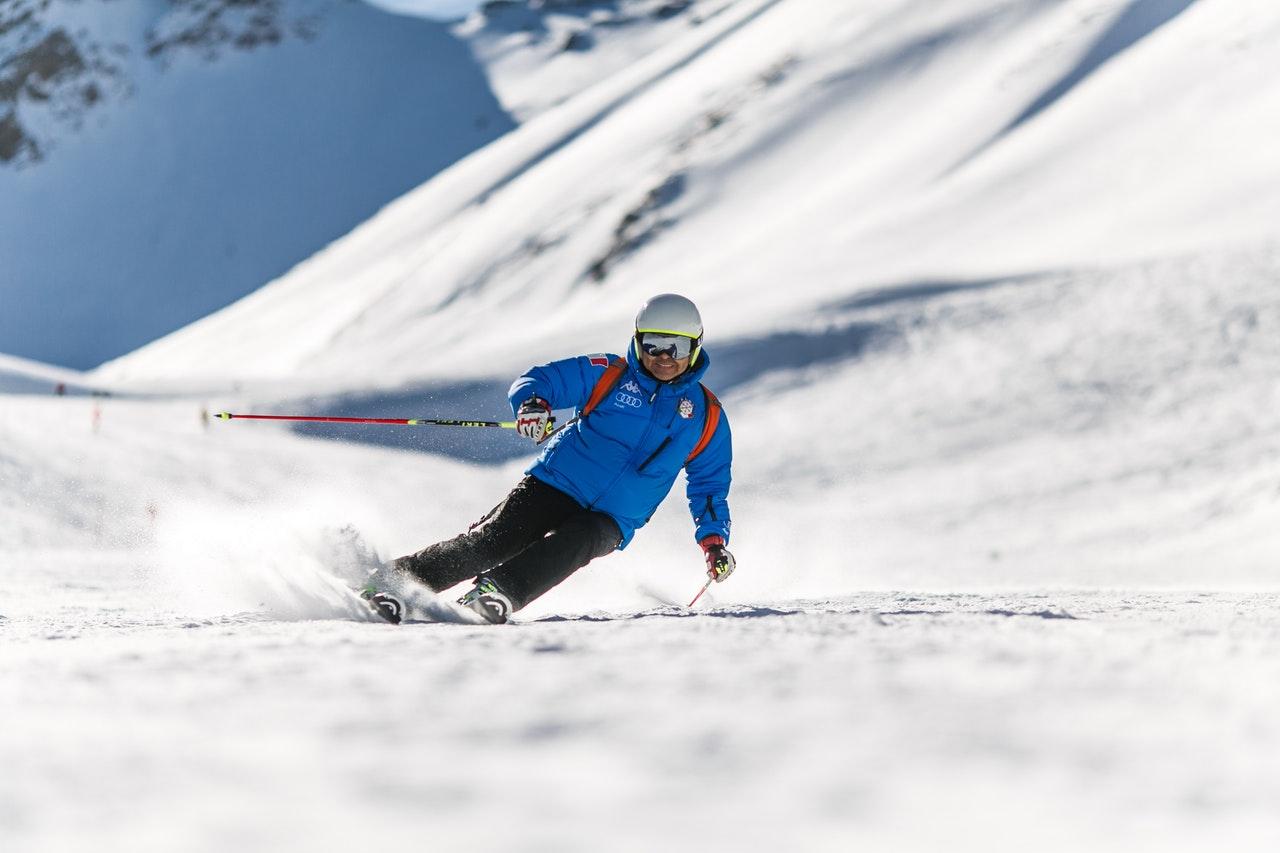 Best Knee Braces For Skiing